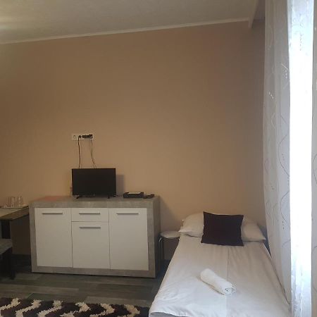 Napfeny Szallas Szeged Exteriör bild